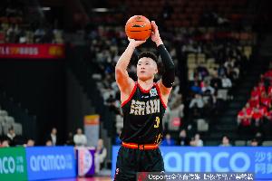 贺希宁投篮效率仍然不高 球队人员厚度弱点在季后赛暴露