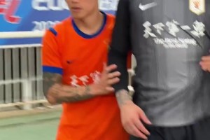泰山队迎战青岛西海岸，王大雷赛前喊话动员全队