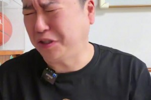 施罗德关键失误葬送比赛，大史狂喷：破烂他永远都是破烂