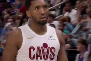 上一次美国本土球员拿MVP 已经要追溯到18年的哈登了!