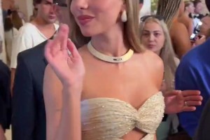 有钱男友！女友带着姆巴佩送的百万钻石项链去了戛纳电影节